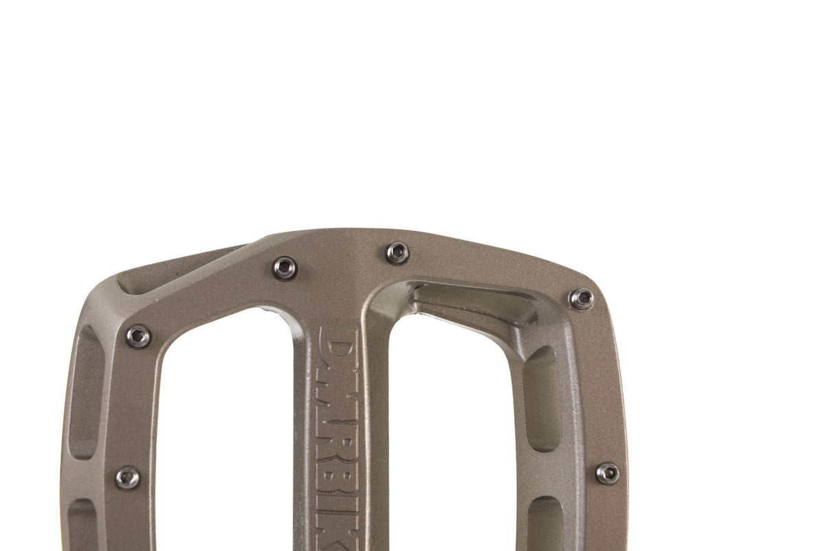 DMR V12 Magnesium FLAT PEDAL