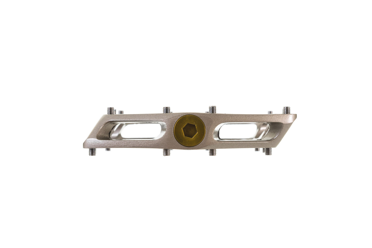 DMR V12 Magnesium FLAT PEDAL